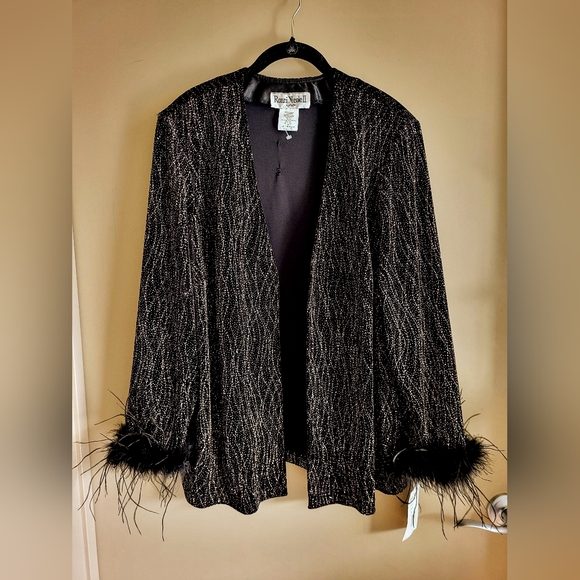 Ronni Nicole II by Ouida Feather Cuff Metallic Evening Jacket (1X) – NWT - Picture 3 of 9